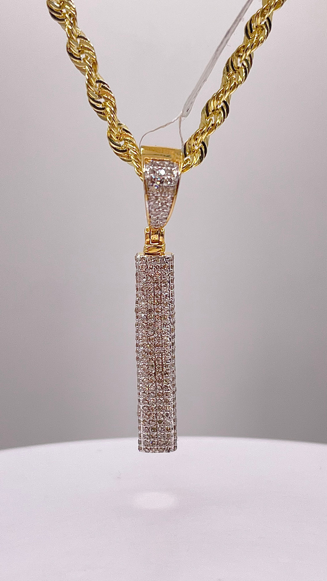 1.09 CT. Natural Diamond Cremation Urn In 10 KT Yellow Gold