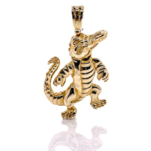 Alligator Pendent In 10 KT Yellow Gold