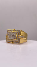 Load image into Gallery viewer, 1.07 CT. Natural Diamonds Men’s Ring In 10 KT Yellow Gold