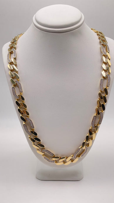 10.3mm CZ Figaro Link Chain In 14 KT Yellow Gold