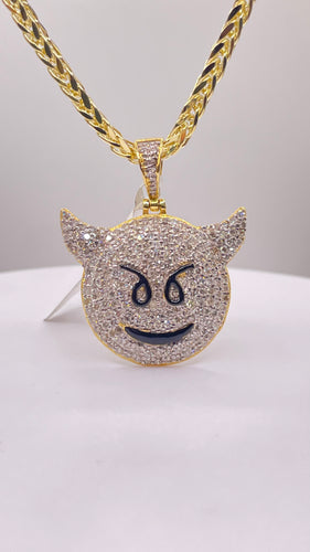 1.71 CT. Natural Diamond Devil Emoji Pendant In 10 KT Yellow Gold