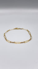 Load image into Gallery viewer, 10 KT Yellow Gold Beautiful Women’s Dainty Bracelet