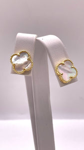 Clover Earrings In 10 KT Yellow Gold With White Mother-Of-Pearl