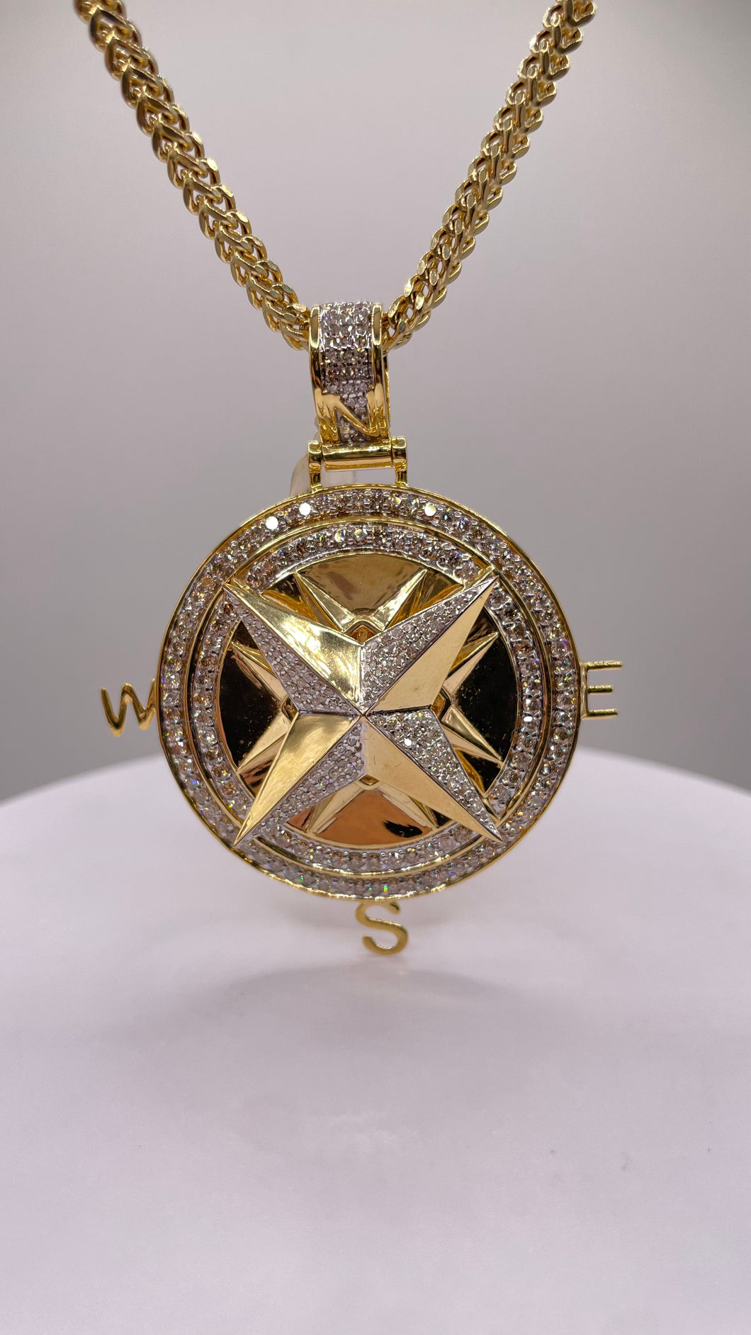 2.63 CT. Natural Diamond Compass Pendent & Franco Chain Combo In 10 KT Yellow Gold