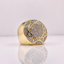 Load image into Gallery viewer, 1.01 CT. Natural Diamond Men’s Round Shape Ring In 10 KT Yellow Gold