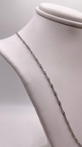 1.5mm Singapore Link Chain In 10 KT White Gold