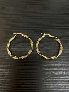 14 KT Twist Hoop Earrings