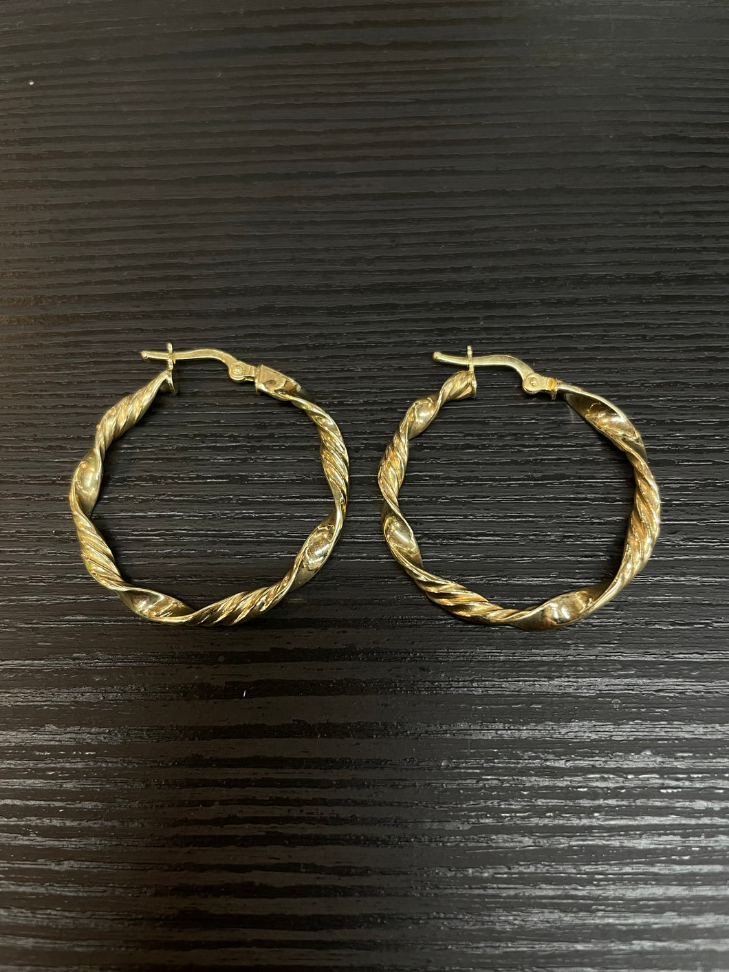 14 KT Twist Hoop Earrings