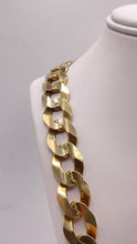 Load image into Gallery viewer, 12.6mm Curb Link Chain In 14 KT Yellow Gold