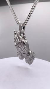 Men’s Praying Hands Pendent In Silver With CZ