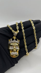 0.96 CT. Natural Diamond Skull Pendant In 10 KT Yellow Gold