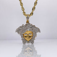 Load image into Gallery viewer, 1.20 CT. Natural Diamond Medusa Pendant In 10 KT Yellow Gold