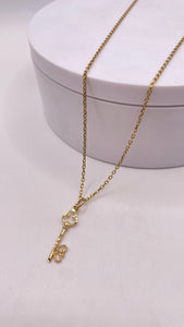 Key To Heart Pendant & Link Chain In 10 KT Yellow Gold
