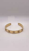 Load image into Gallery viewer, 9mm Clover Bangle In 10 KT Yellow Gold With Cubic Zirconia