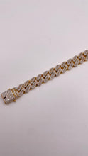 Load image into Gallery viewer, 4.7 CT. Natural Diamond Men’s Bracelet In 10 KT Yellow Gold