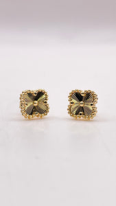 Clover Stud Earrings In 18 KT Yellow Gold