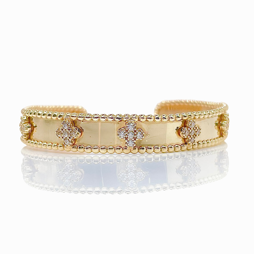 9mm Clover Bangle In 10 KT Yellow Gold With Cubic Zirconia