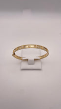 Load image into Gallery viewer, 6.8mm Clover Bangle In 18 KT Yellow Gold With Cubic Zirconia