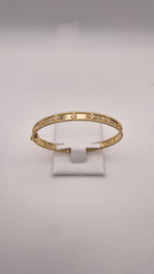 6.8mm Clover Bangle In 18 KT Yellow Gold With Cubic Zirconia