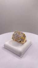 Load image into Gallery viewer, 0.88 CT. Natural Diamond Men’s Square Shape Ring In 10 KT Yellow Gold