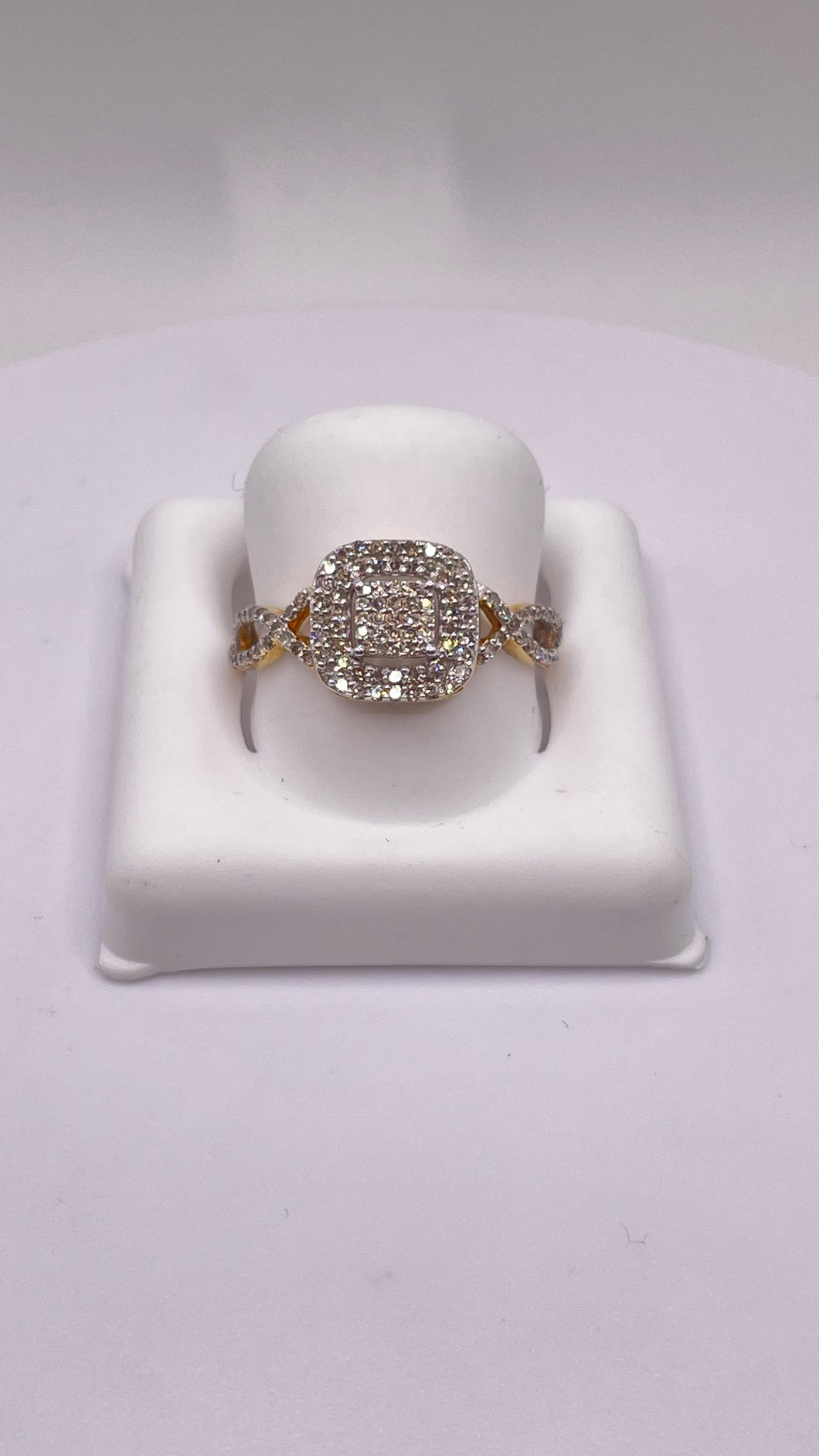 0.45 CT. Natural Diamond Women’s Ring In 10 KT Yellow Gold