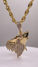 Load image into Gallery viewer, 0.54 CT. Natural Diamond Wolf Pendent &amp; Rope Chain Combo In 10 KT Yellow Gold