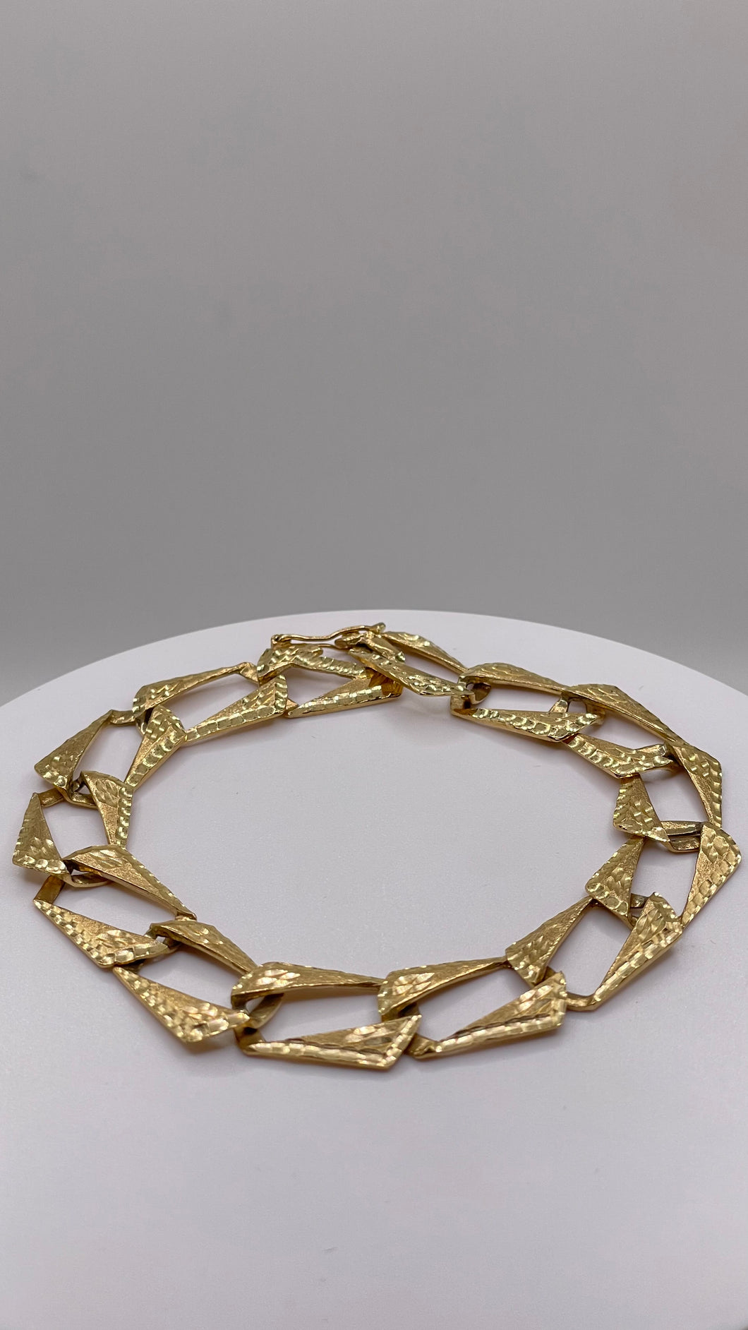 11.8mm Men’s Link Bracelet In 10 KT Yellow Gold