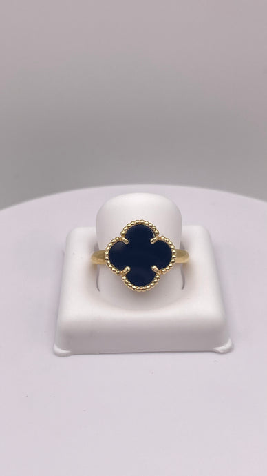 10 KT Yellow Gold Onyx Clover Ring