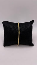 Load image into Gallery viewer, 2.5mm Diamond-Cut Icy Link Bracelet In 10 KT Yellow Gold