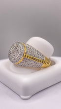 Load image into Gallery viewer, 0.98 CT. Natural Diamond Circle Shape Men’s Ring In 10 KT Yellow Gold