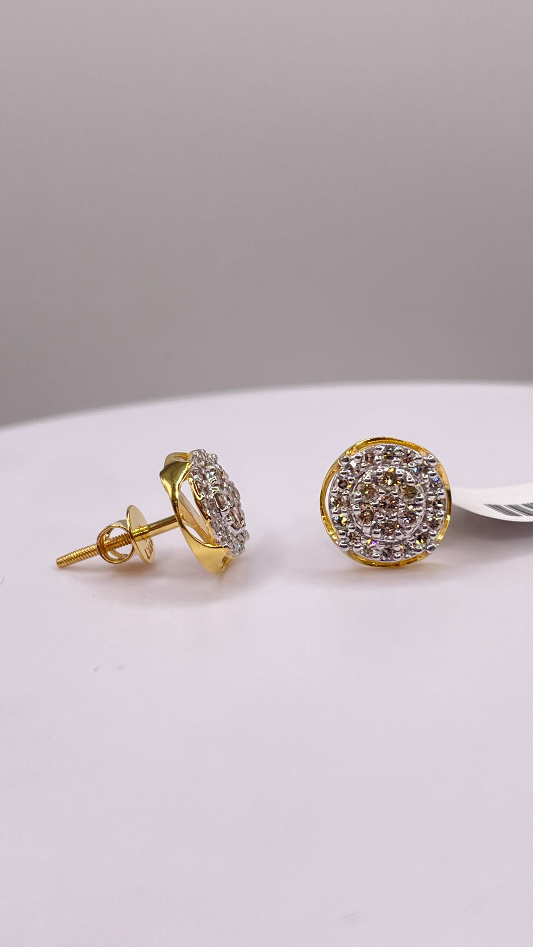 0.50 CT. Natural Diamond Round Shape Stud Earrings In 10 KT Yellow Gold