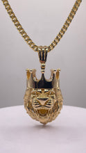 Load image into Gallery viewer, Lion Pendent In 10 KT Yellow Gold