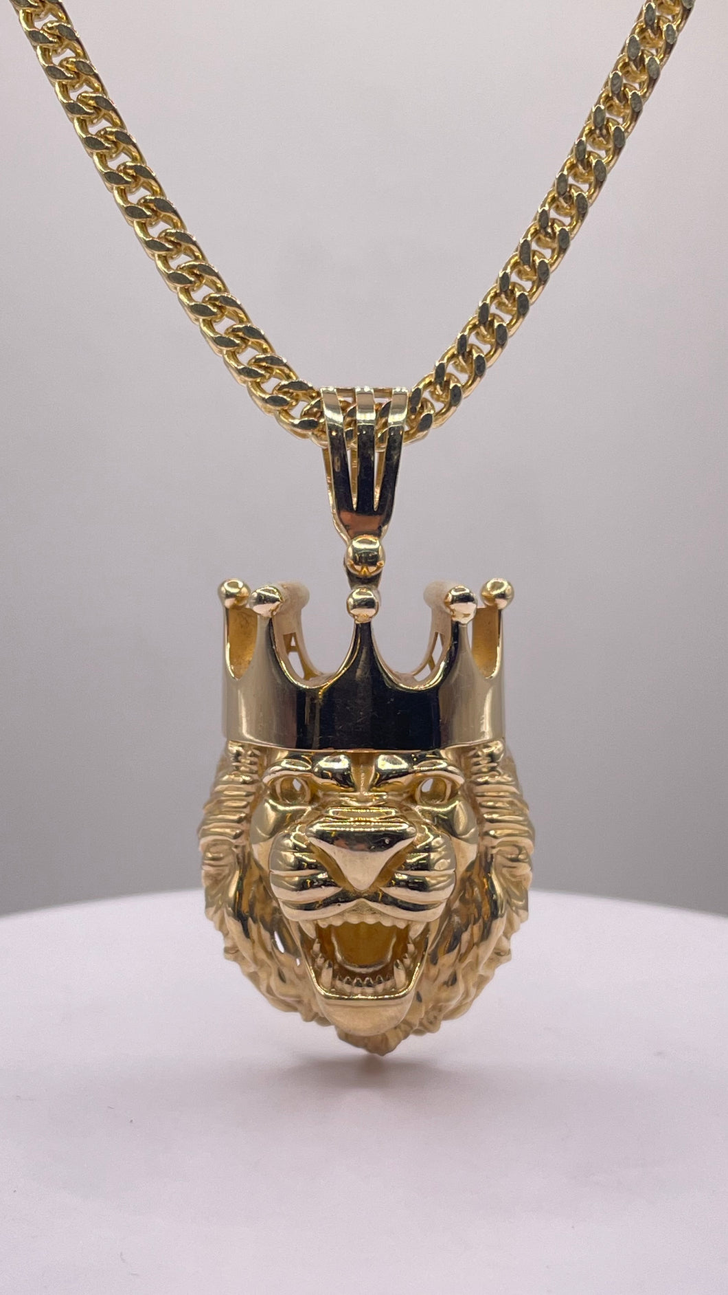 Lion Pendent In 10 KT Yellow Gold