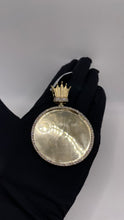 Load image into Gallery viewer, 3.27 CT. Natural Diamond Round Shape Memory Pendant In 10 KT Yellow Gold