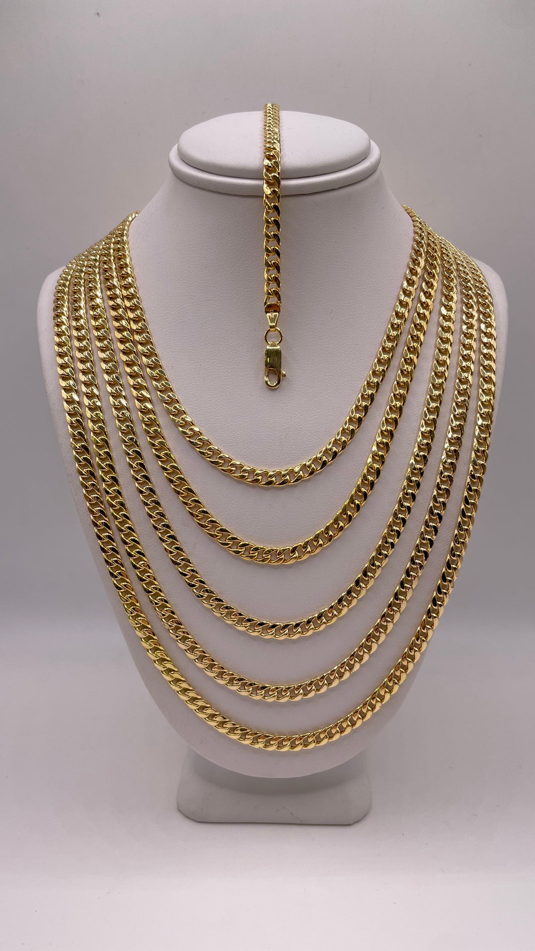 4.4mm Miami Cuban Link Chain In 10 KT Yellow Gold
