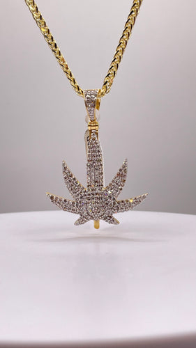1.03 CT. Natural Diamond Marijuana Leaf Pendant In 10 KT Yellow Gold