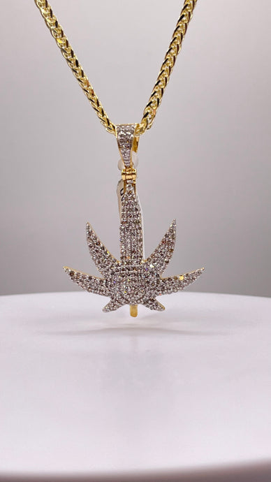 1.03 CT. Natural Diamond Marijuana Leaf Pendent In 10 KT Yellow Gold