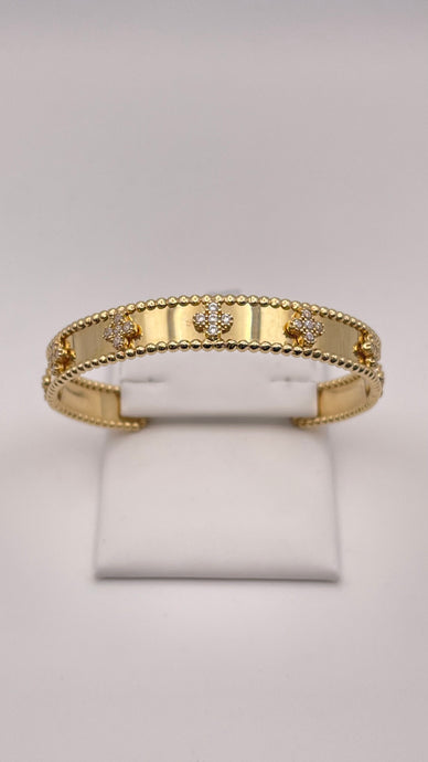 9mm Clover Bangle In 10 KT Yellow Gold With Cubic Zirconia