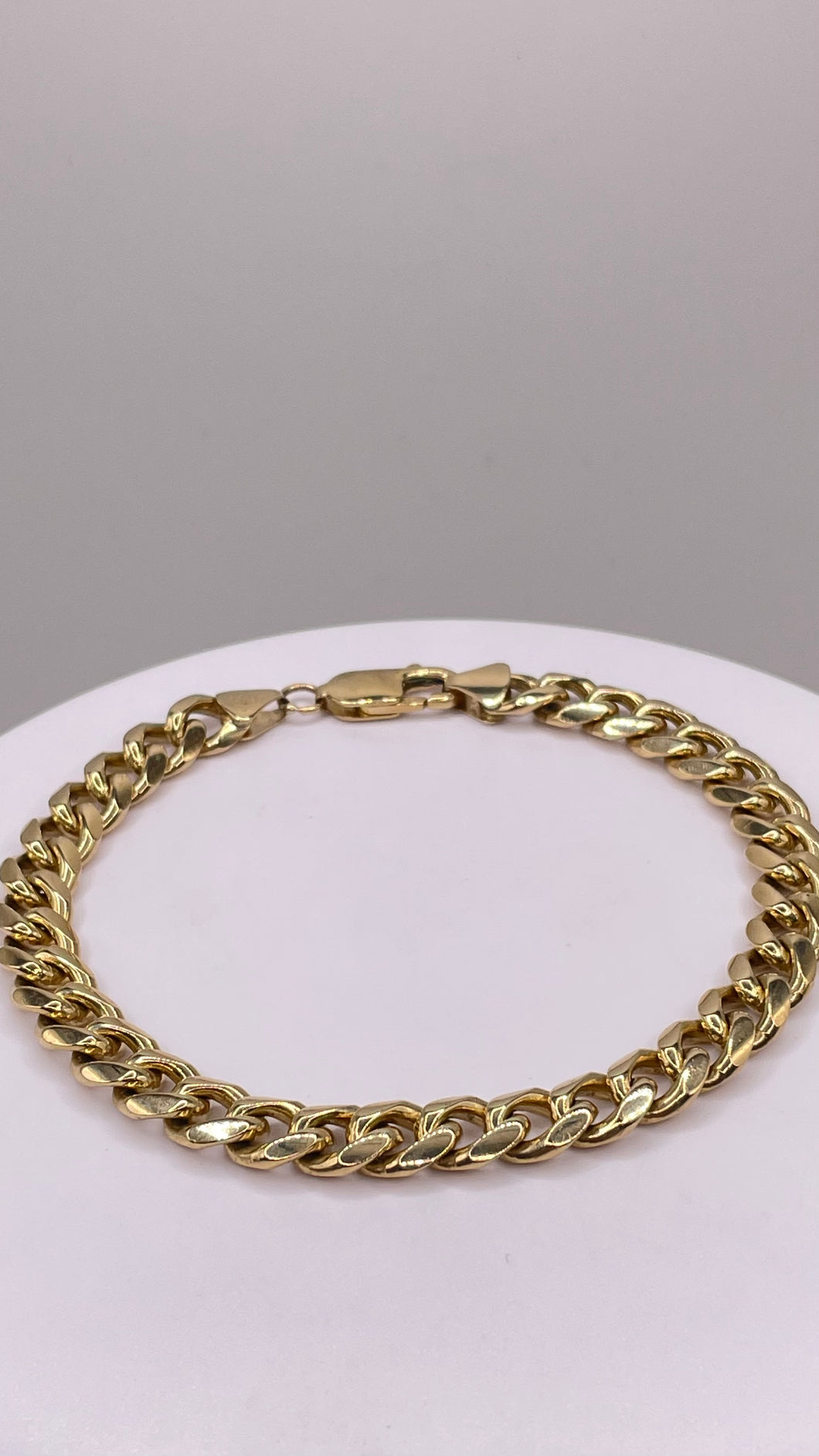 7.7mm Solid Men’s Cuban Bracelet In 10 KT Yellow Gold