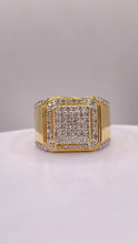 Load image into Gallery viewer, 1.03 CT. Natural Diamond Men’s Ring In 10 KT Yellow Gold