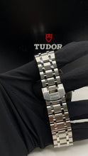 Load image into Gallery viewer, TUDOR Royal 41mm Men’s Watch With Black Roman Numeral Dial