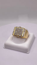 Load image into Gallery viewer, 0.58 CT. Natural Diamond Men’s Ring In 10 KT Yellow Gold