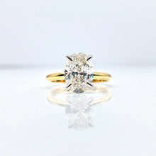 Load image into Gallery viewer, 2.50 CT. Lab Grown Oval Shape Diamond Engagement Ring In 14 KT Yellow Gold
