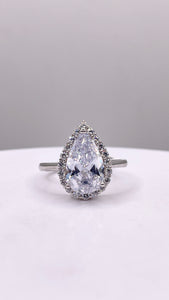Paid Shape CZ Women’s Ring In Silver