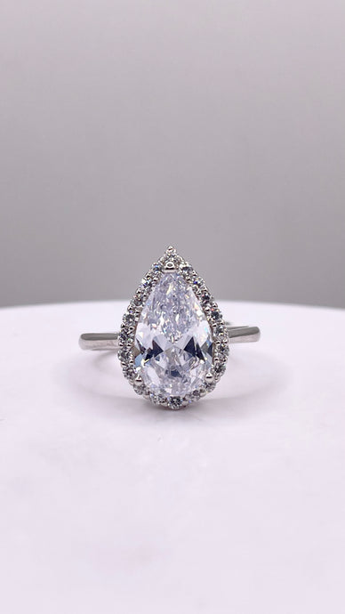 Paid Shape CZ Women’s Ring In Silver
