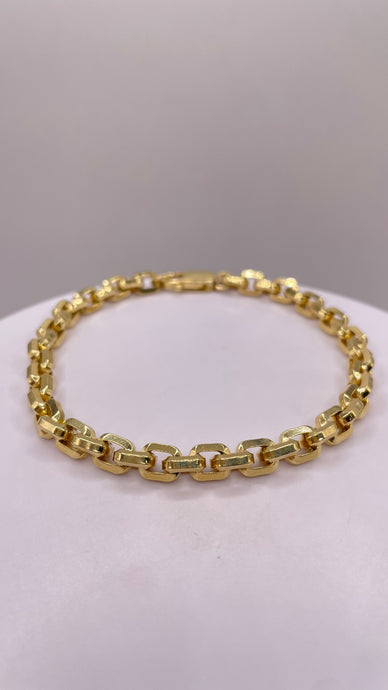 5.7mm Link Bracelet In 10 KT Yellow Gold