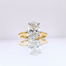Load image into Gallery viewer, 2.50 CT. Oval Cut Lab Grown Solitaire Engagement Ring In 14 KT Yellow Gold
