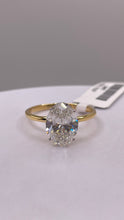 Load image into Gallery viewer, 2.50 CT. Lab Grown Oval Shape Diamond Engagement Ring In 14 KT Yellow Gold