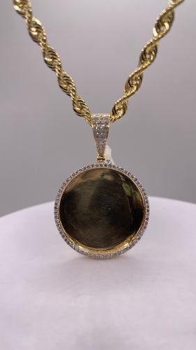 0.55 CT. Natural Diamond Round Shape Memorial Pendant In 10 KT Yellow Gold