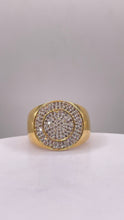 Load image into Gallery viewer, 0.65 CT. Natural Diamond Round Shape Men Ring In 10 KT Yellow Gold